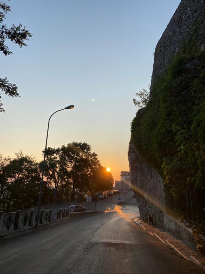 Al Dolmen Bed & Breakfast Monte Sant'Angelo Luaran gambar